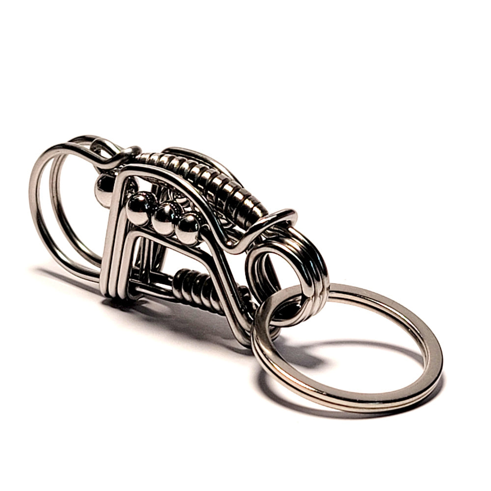 Bird style wire keychain