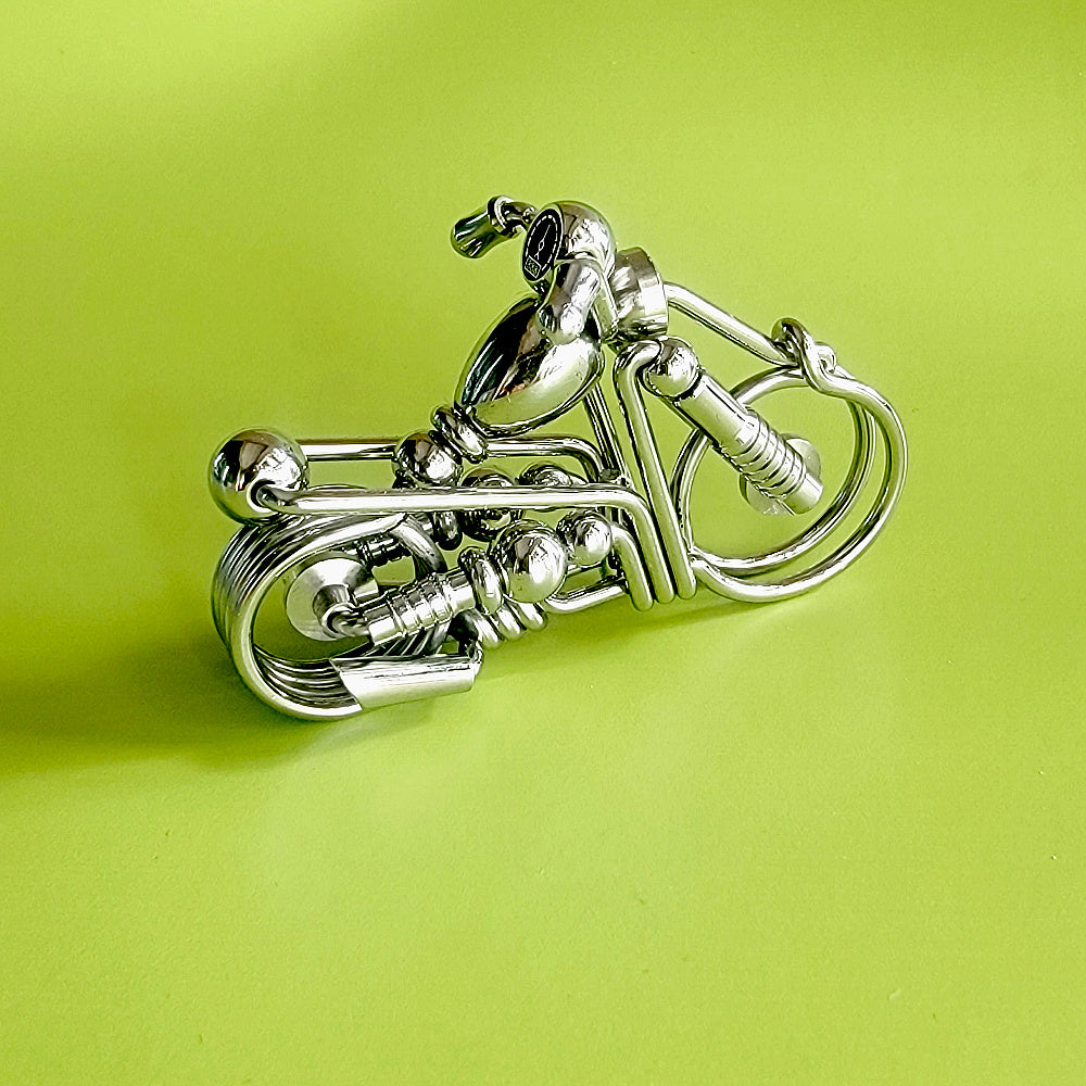 Exquisite Creative Handamde Wire Wrap Harley Motorcycle Keychain