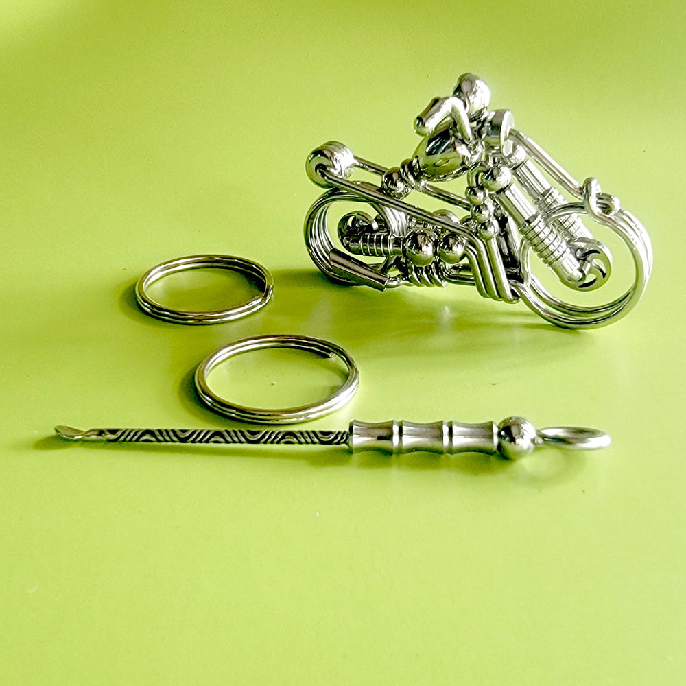 Creative Steel Wire-Wrapped  Motorcycle Minifigure Hanging Key Chain
