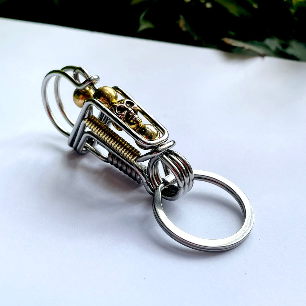 Fashion Skull Handmade Wire Keychain Gifts
